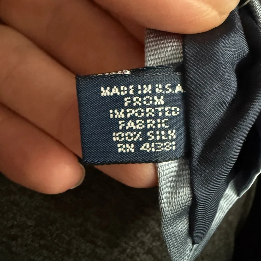 Polo Ralph Lauren Hand Made in USA 100% Solid Print Silk Power Tie in  Blue